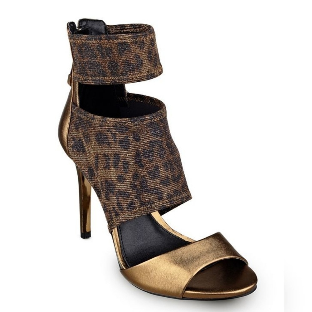 NEW GUESS Cayen Cutout Women Heels SZ 8